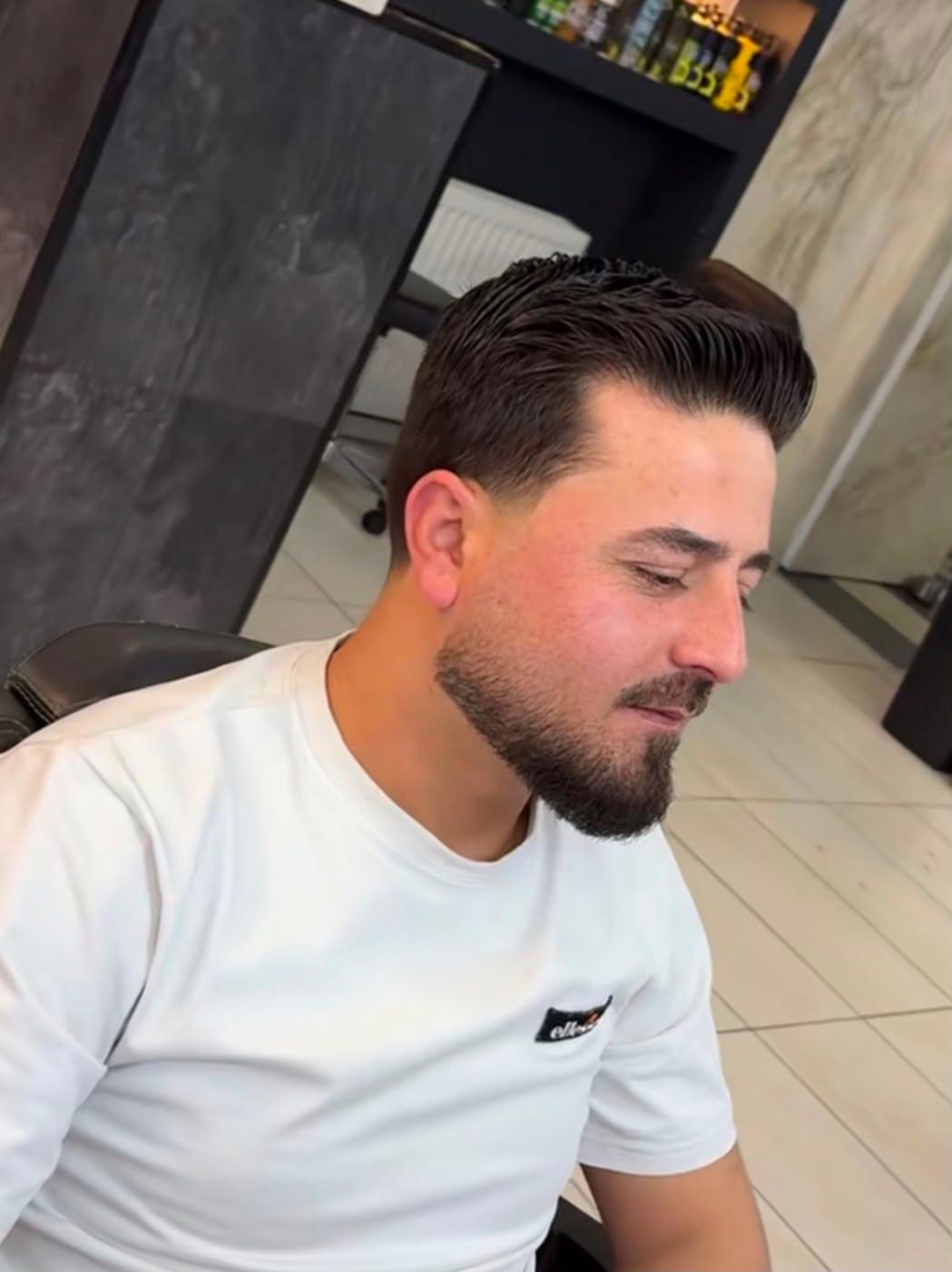 Klassischer Herrenhaarschnitt bei Delbrin Friseur Bremen